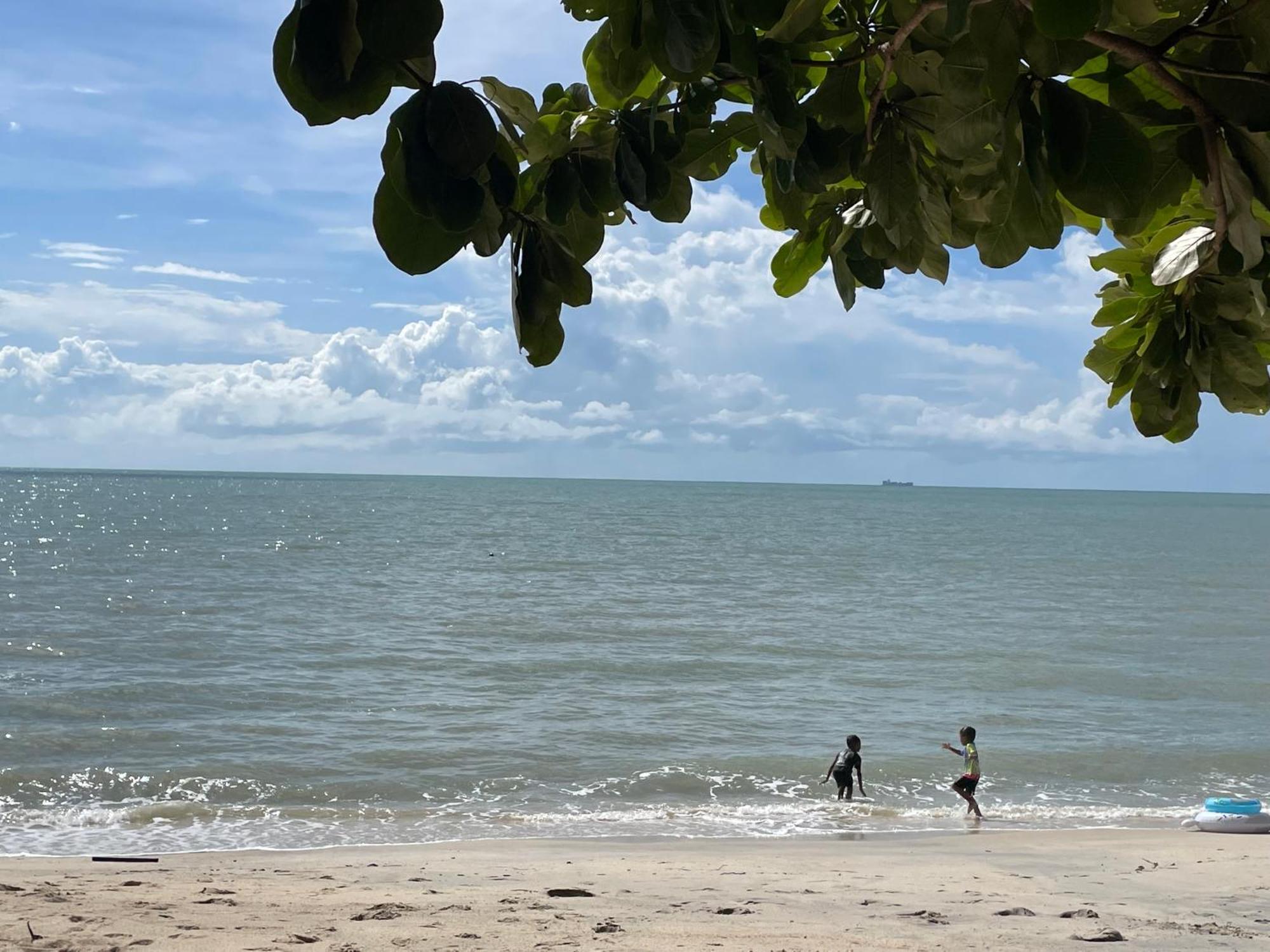 バツーフェリンギビーチ Batuferringhi Children Waterslid Paradise 3Mins To The Beachヴィラ エクステリア 写真